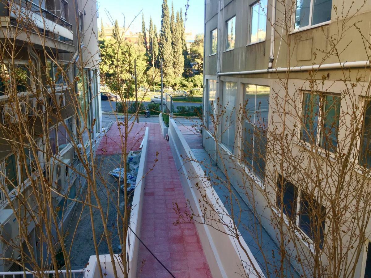 Holodek Apartments Sygrou Parking Atene Esterno foto