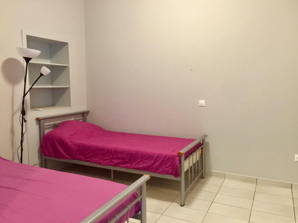 Holodek Apartments Sygrou Parking Atene Esterno foto