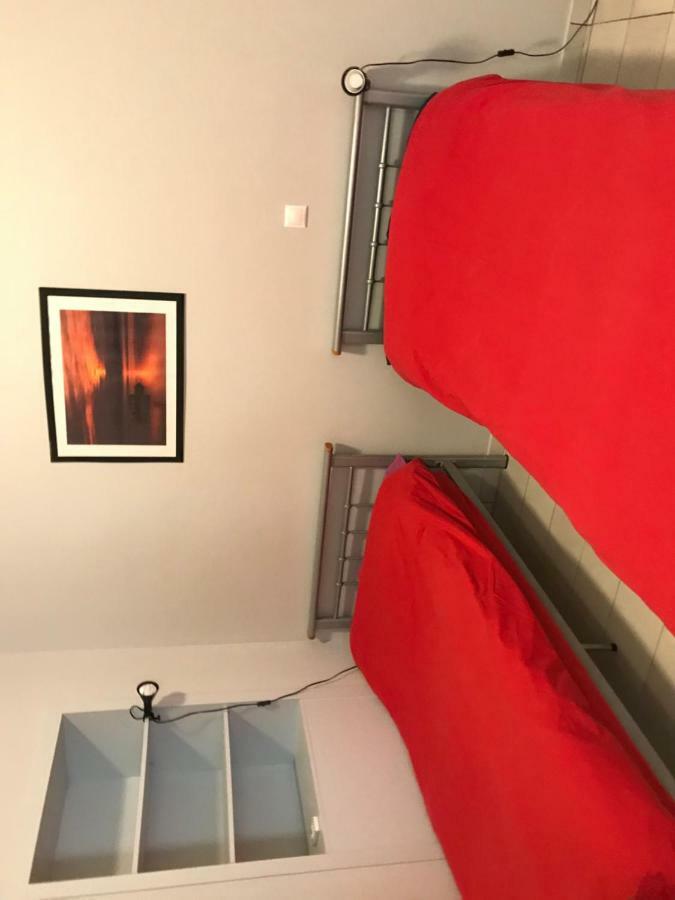 Holodek Apartments Sygrou Parking Atene Esterno foto