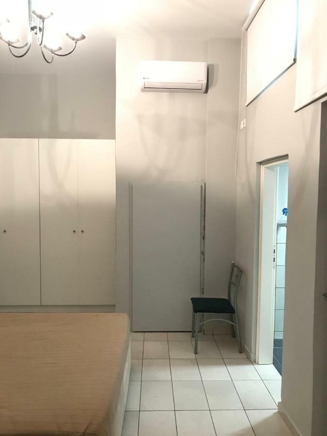 Holodek Apartments Sygrou Parking Atene Esterno foto